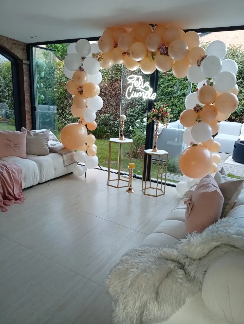 Decoración con globos por Bennu Eventos
